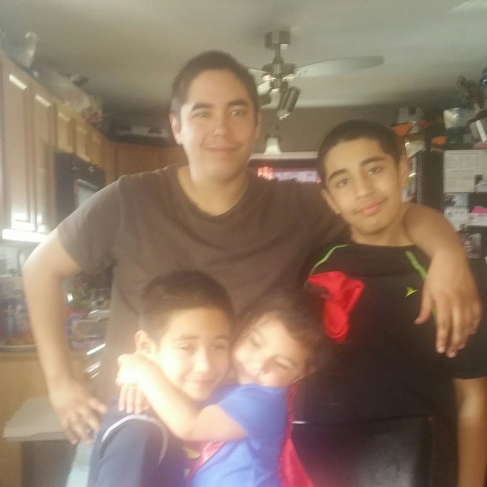 Meet your Posher, Elvira